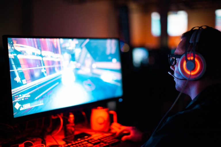 16 Best Apps To Win Real Money Prizes Playing Video Games